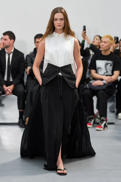 Look 39
